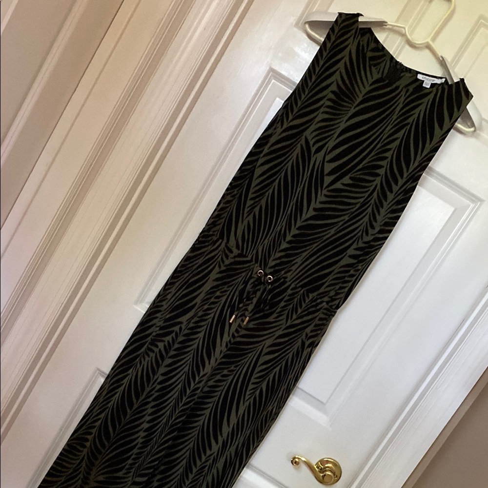 CHICO’S Black & Green Leaf Print Maxi Jumpsuit
